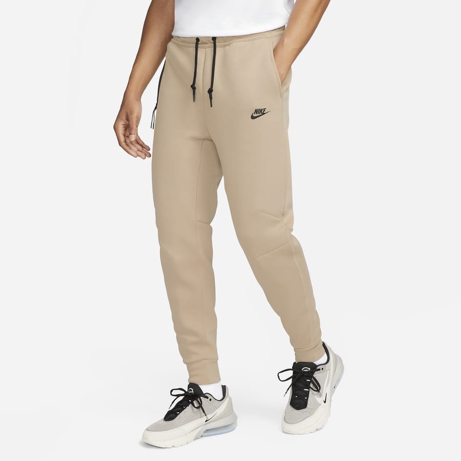 Check Out the Warmest Sweatpants by Nike. Nike.com