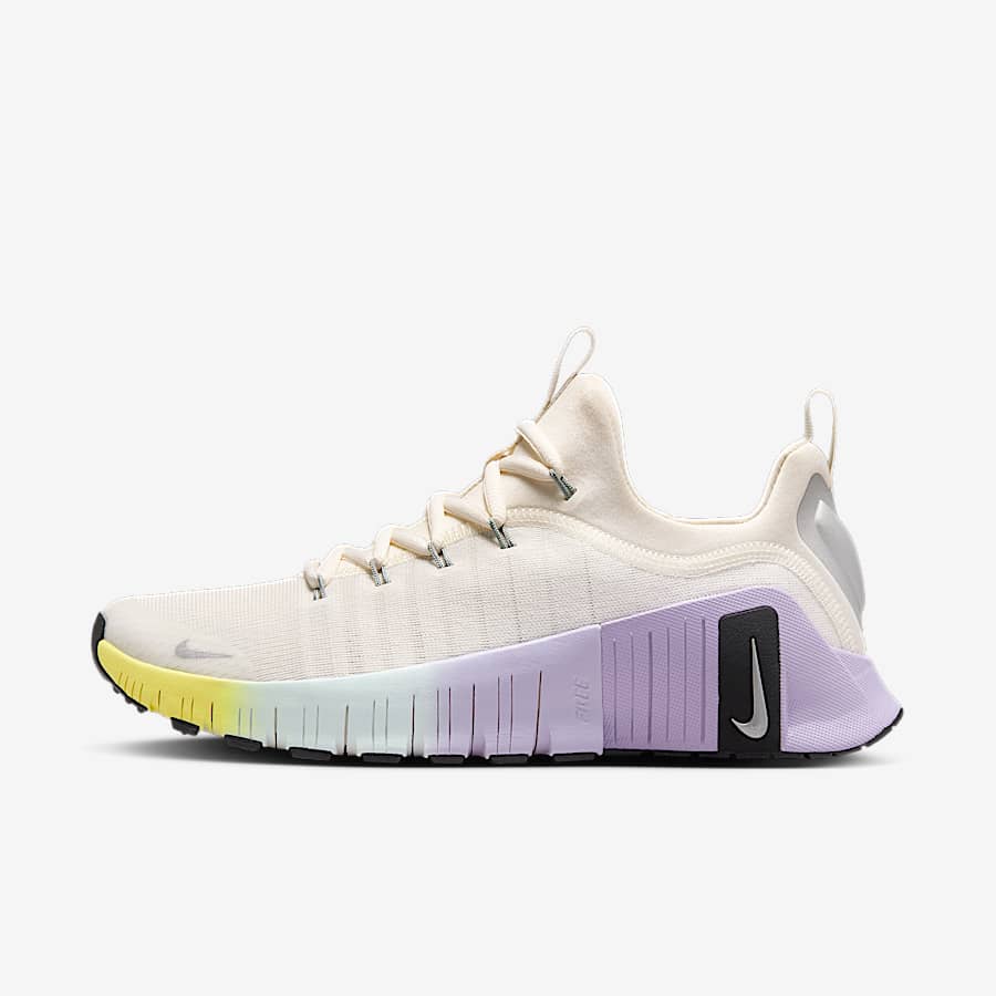 De beste Nike schoenen voor verpleegkundigen en zorgmedewerkers. Nike NL