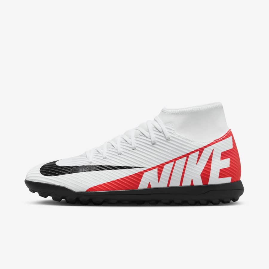 Best football boots clearance for midfielders 219