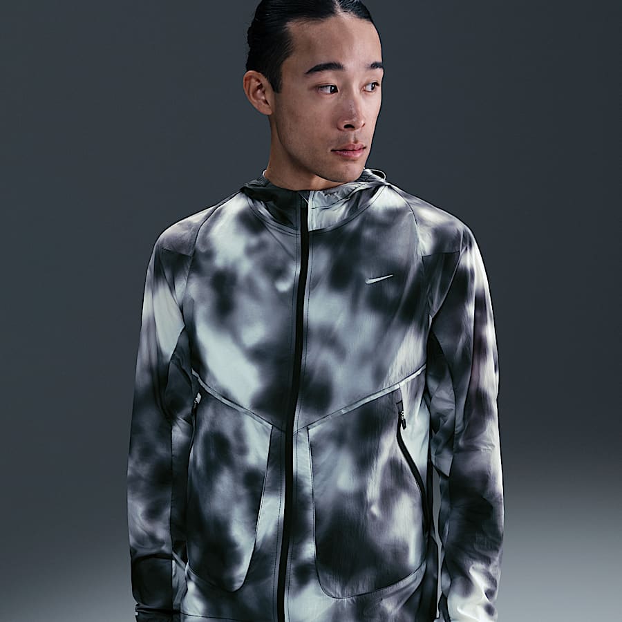 The Best Nike Running Jackets and Vests. Nike SG