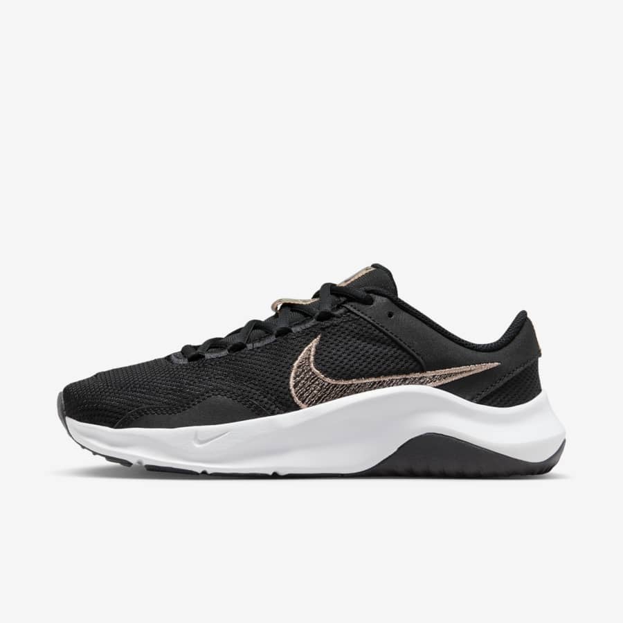 Nike quest vs nike legend react top