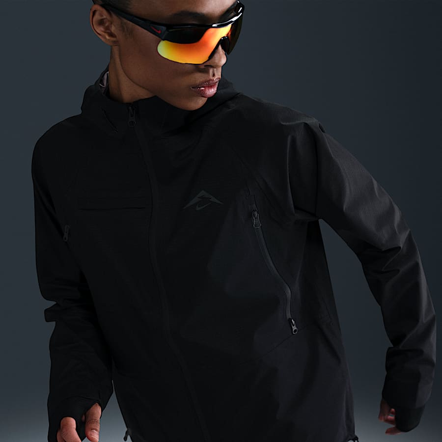 nike antipioggia running