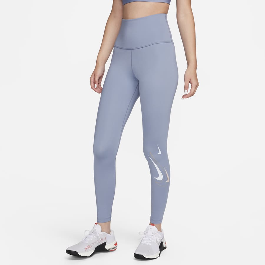How to Pick the Best Leggings for a Hike. Nike CH