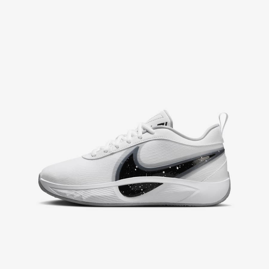 The Giannis Freak 6 is the latest signature shoe from super hooper Giannis. Nike UK