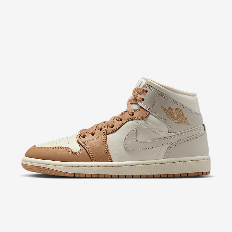 Amazon.com | NIKE Jordan Women's 1 Retro HI OG Black/Legend