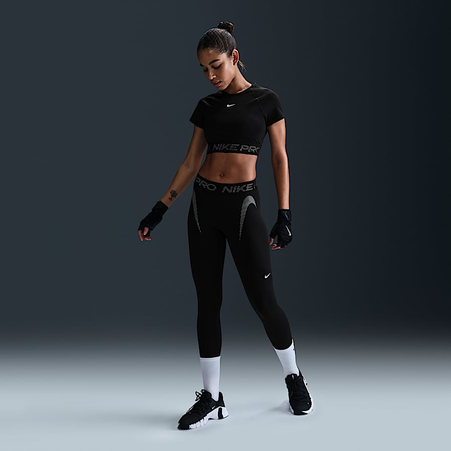 Nike crop pants womens 2025