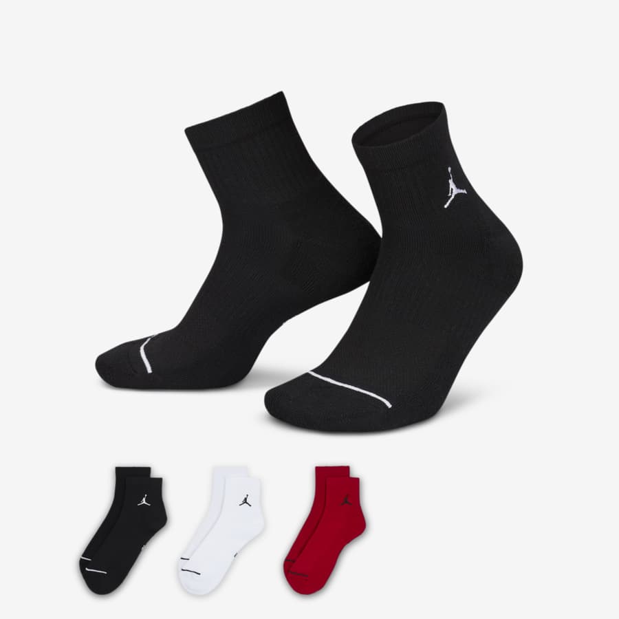 Nike launches Adapt BB a self lacing performance basketball shoe. Nike SI