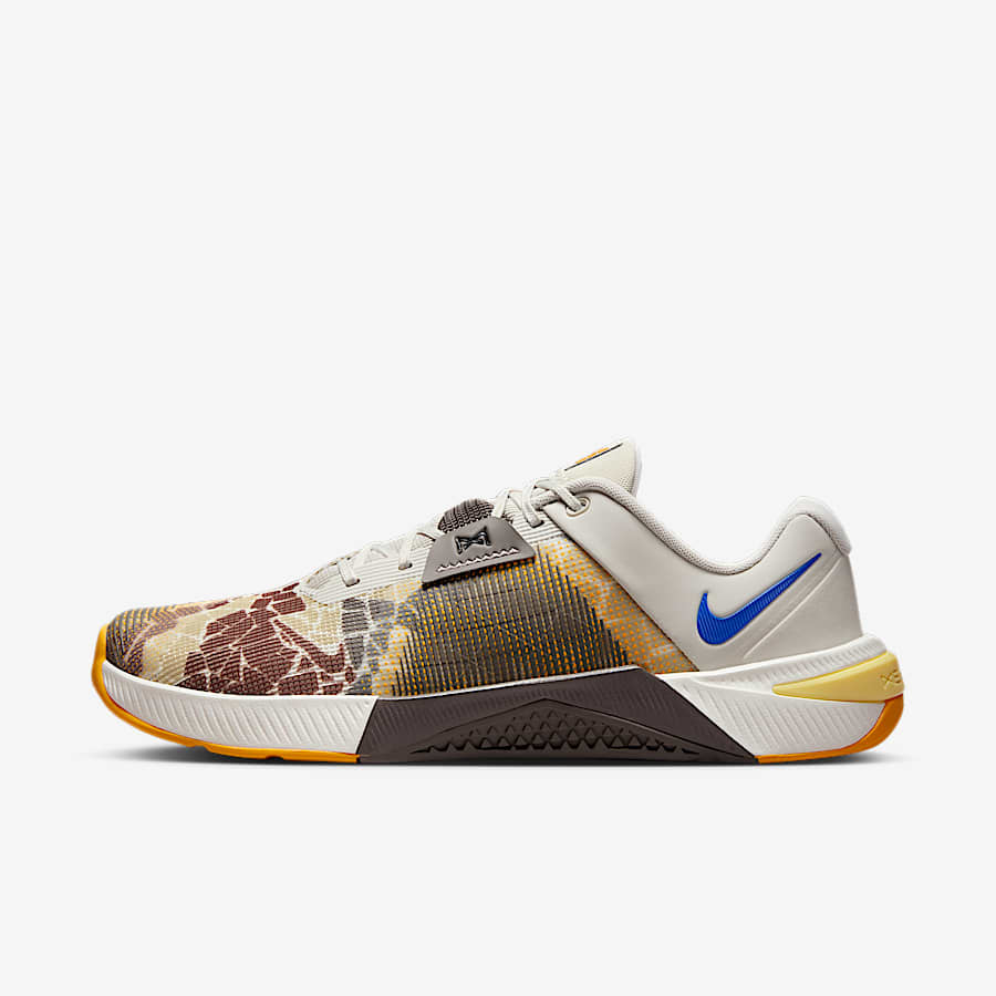 nike train in season 10 trainers