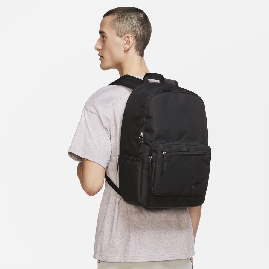 Nike backpack with deals laptop compartment