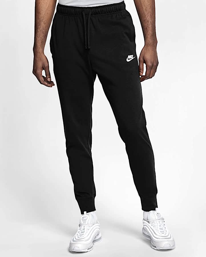 今おすすめのNikeのバギースタイルスウェットパンツ.オンライン