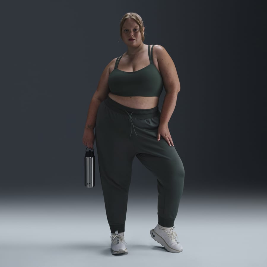 What is Plus Size Exactly Here s How Nike Is Redefining Its Approach to Women s Plus Size Apparel Nike