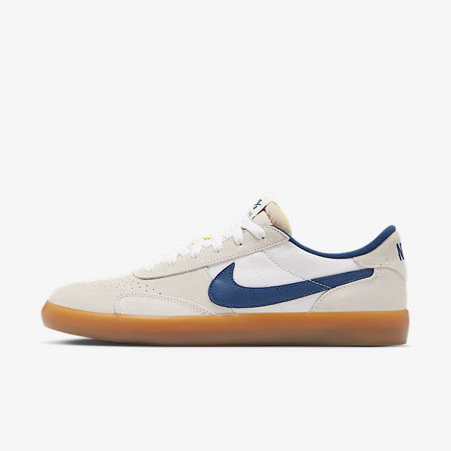 Nike skate shoe with toe cap store