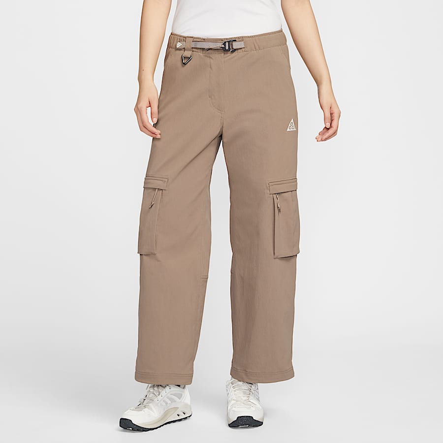 Nikeおすすめのカーゴパンツとショートパンツ.オンラインストア