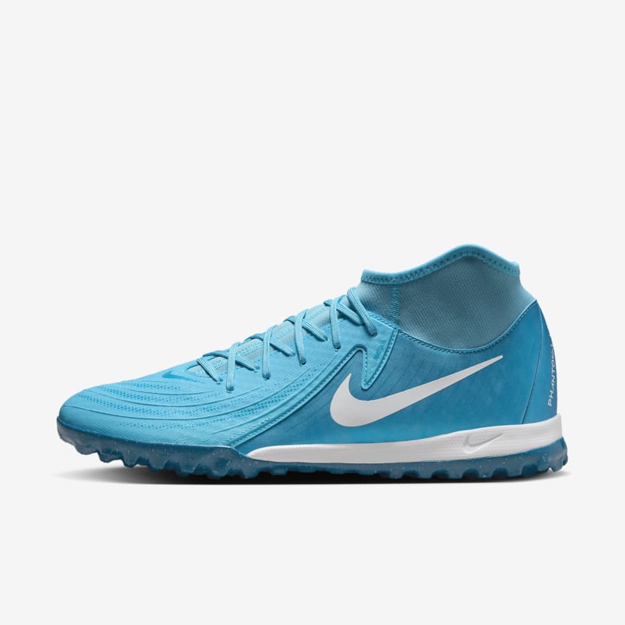 Sneakers football online