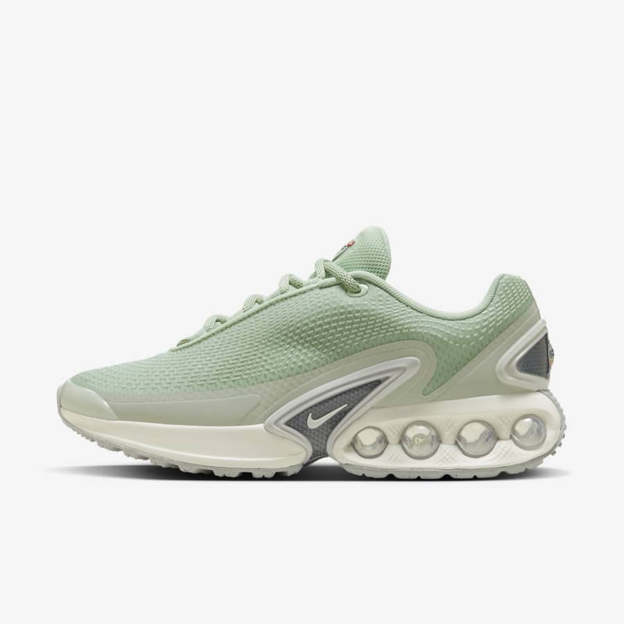 Best nike sneakers with jeans top