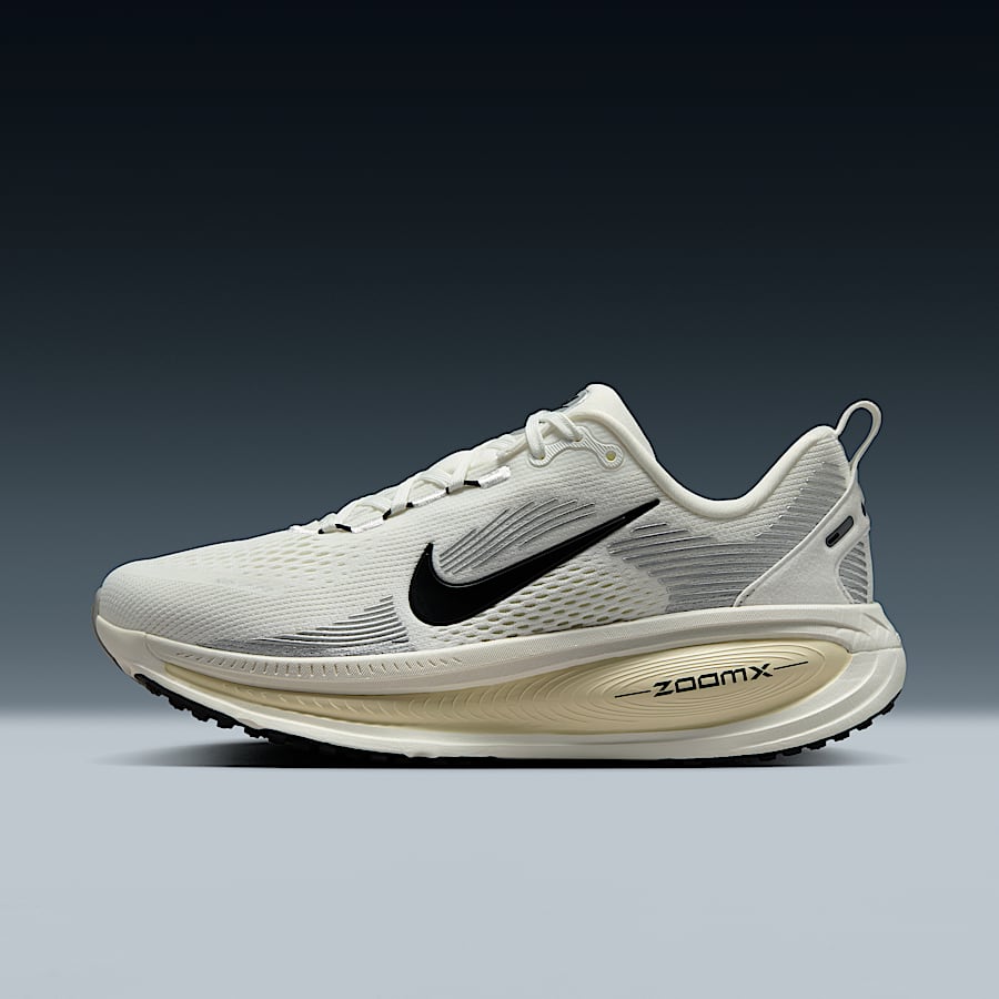 人気激安 Nike史上最高のクッショニングで走れる、ナイキ ボメロ 18 ウォーキング・ランニングウェア