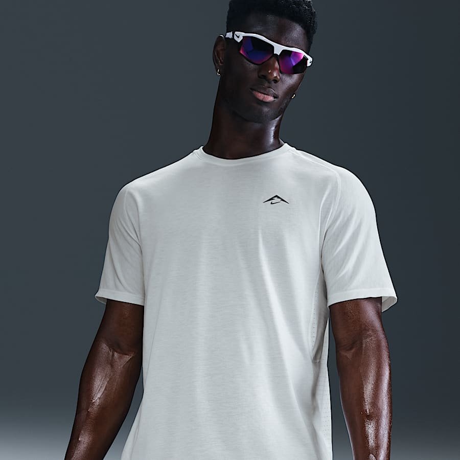 Introducing Nike's New Iconic Running Apparel Collections Introducing Nike's New Iconic Running Apparel Collections