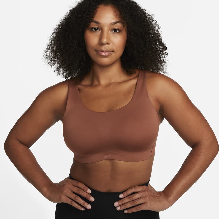 The Best Plus-Size Sports Bras From Nike. Nike IE