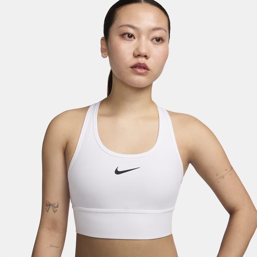 Should You Sleep In A Sports Bra, Or Is Free-Boobing All Night A Better  Option?