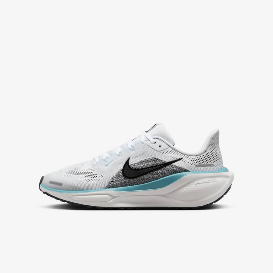 How to Find the Best Shoes for Narrow Feet. Nike DK