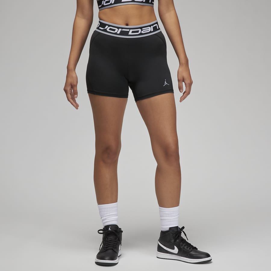 5 biker shorts outfit ideas to wear right now . Nike IN