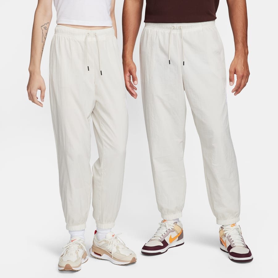 Nike women's sales sweatpants size chart