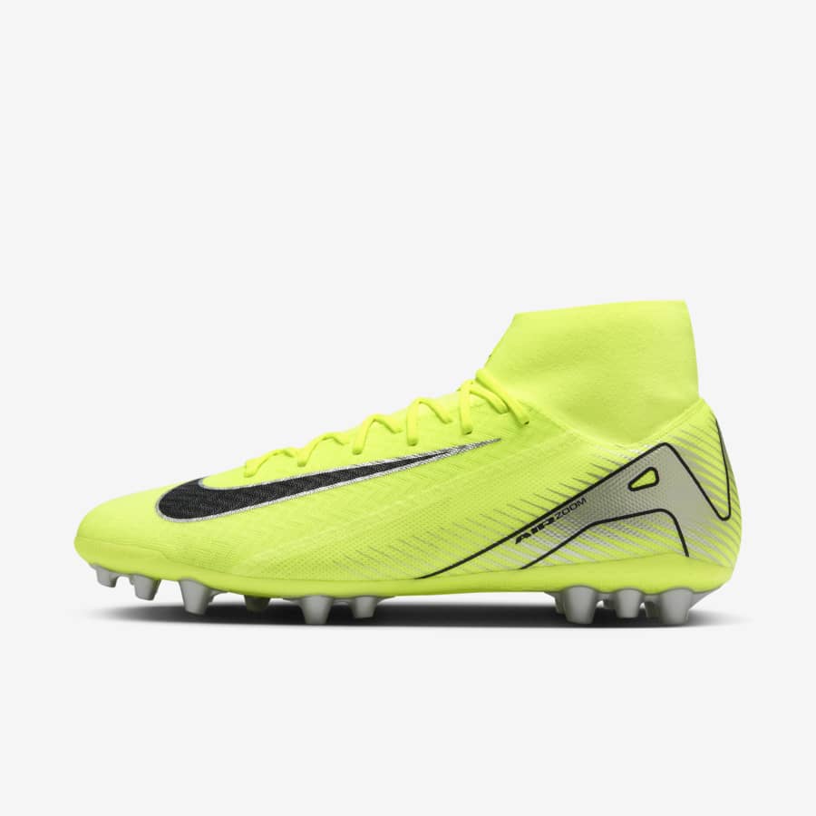 Cual deberia de ser el ajuste del calzado de futbol Nike