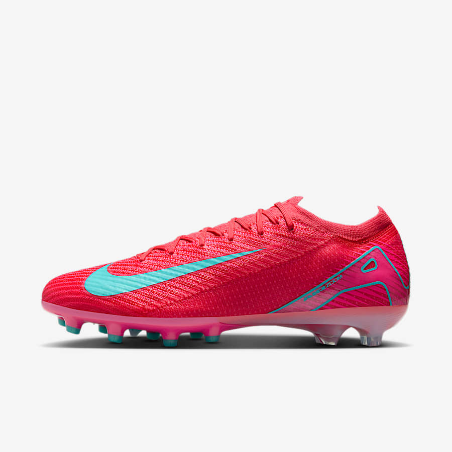Nike Releases Its New Football Boot the Tiempo Legend 10. Nike