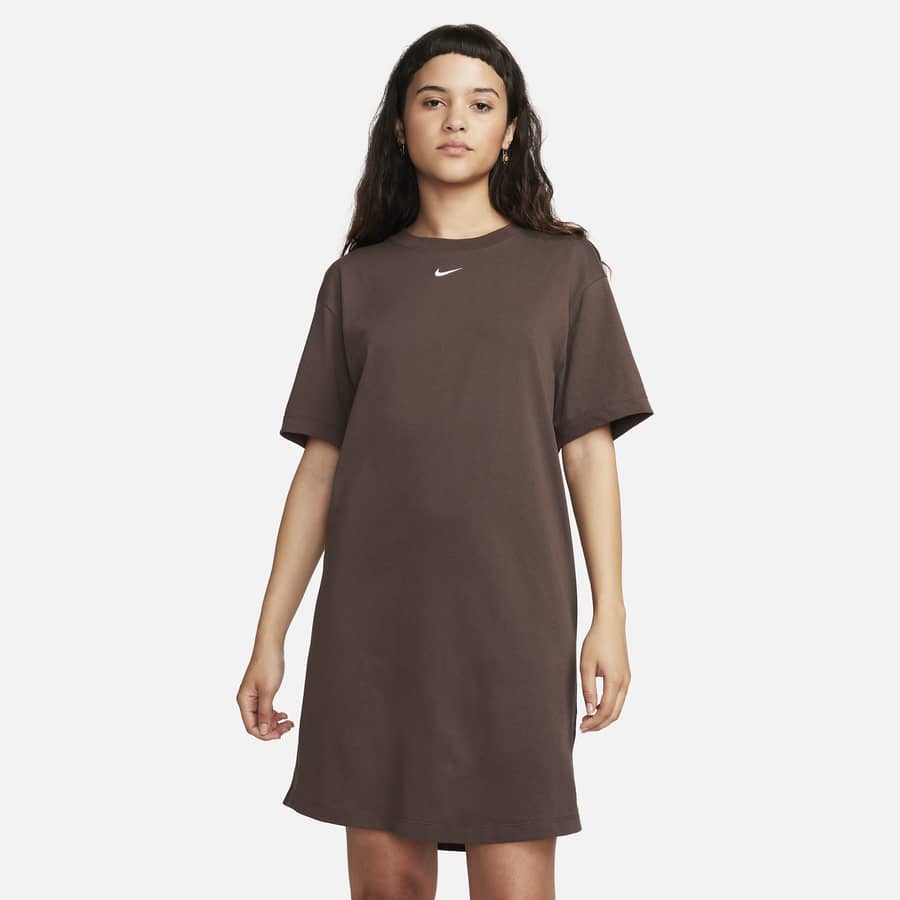 Los mejores vestidos deportivos de Nike. Nike