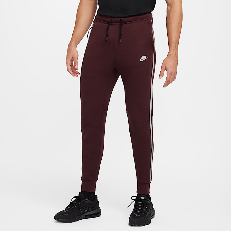 Check Out the Warmest Sweatpants by Nike. Nike