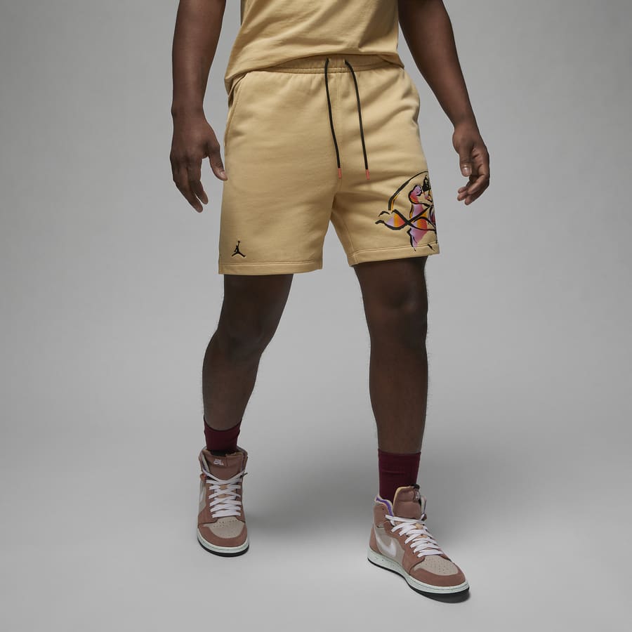 What to Wear to a Music Festival. Nike CA