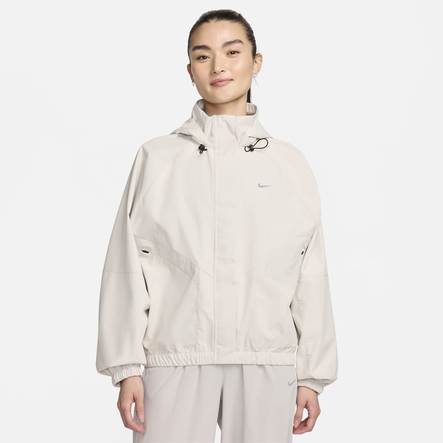 Nikeが通気性を自動でコントロールできる最新のアパレル技術
