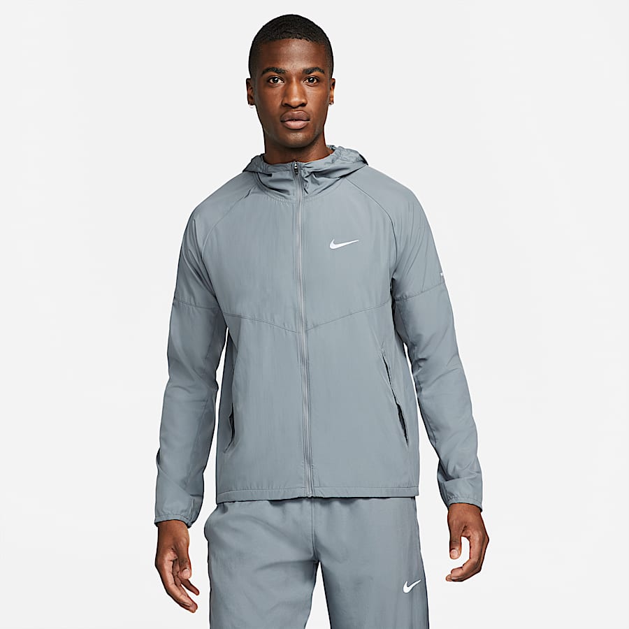 How to Pick the Best Nike Running Jacket for Cold Weather. Nike NL