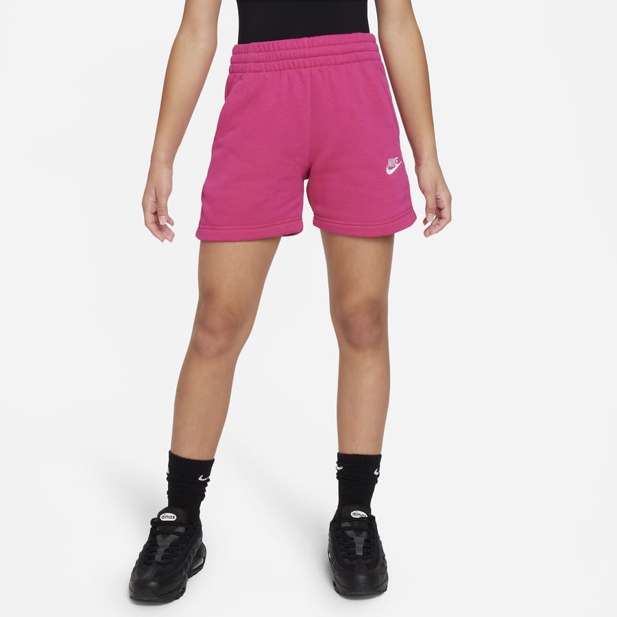 Nike fleece shorts hot sale with zipper pockets