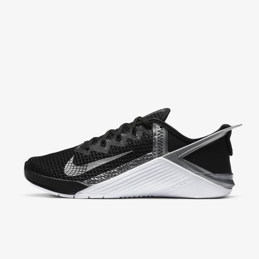 nike black trainer womens