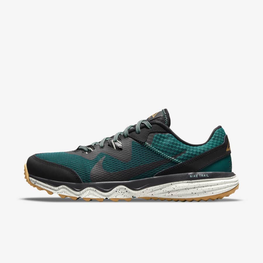 Elige las mejores botas para senderismo para tu próxima caminata en  sendero. Nike