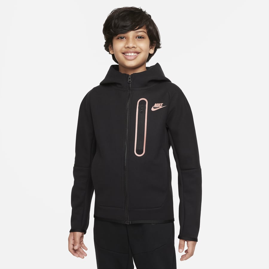 black nike tech fleece tracksuit