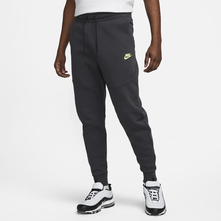 5 soorten Nike broeken die zo zitten, dat je er in slapen. Nike