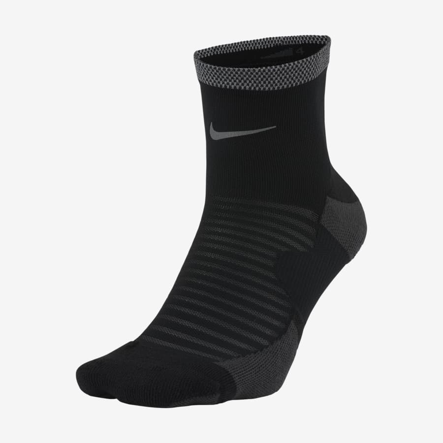 calentar juguete bordado How to Pick the Best Compression Socks for Running. Nike.com