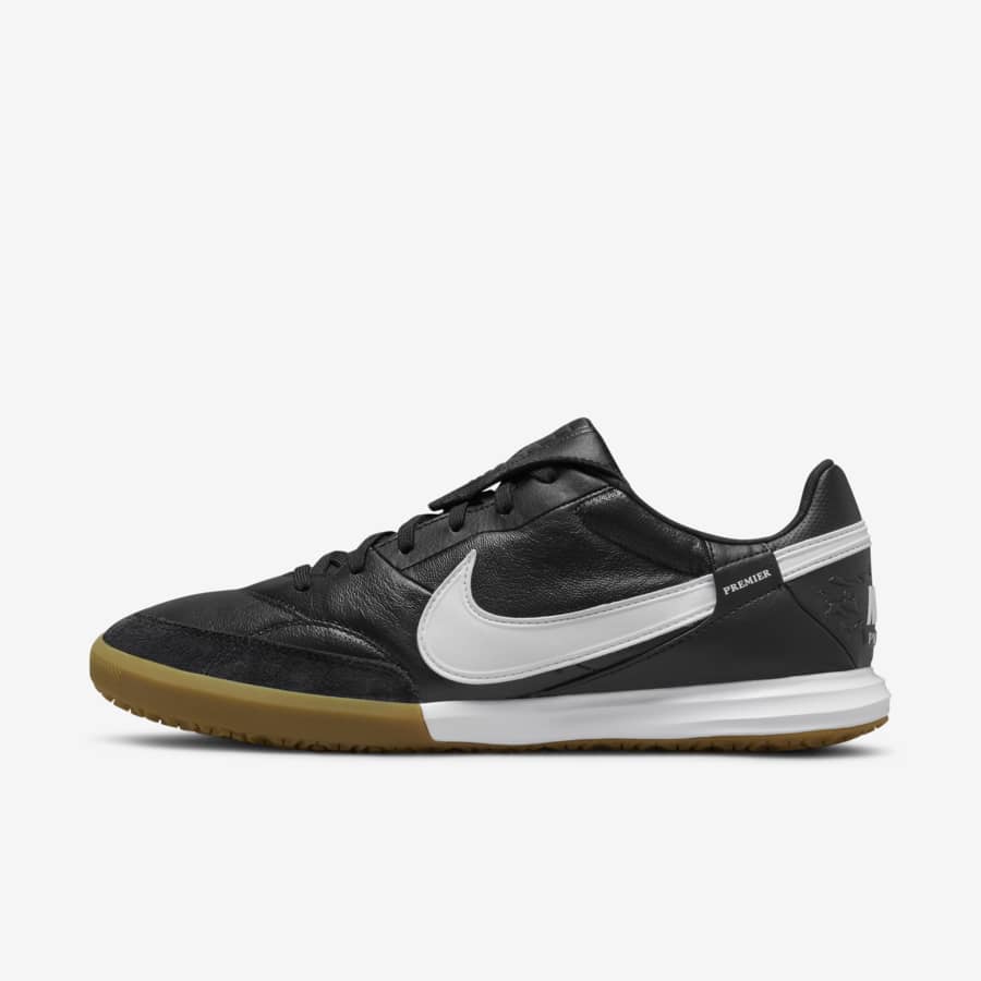 Best Shoes for Rain. Nike 