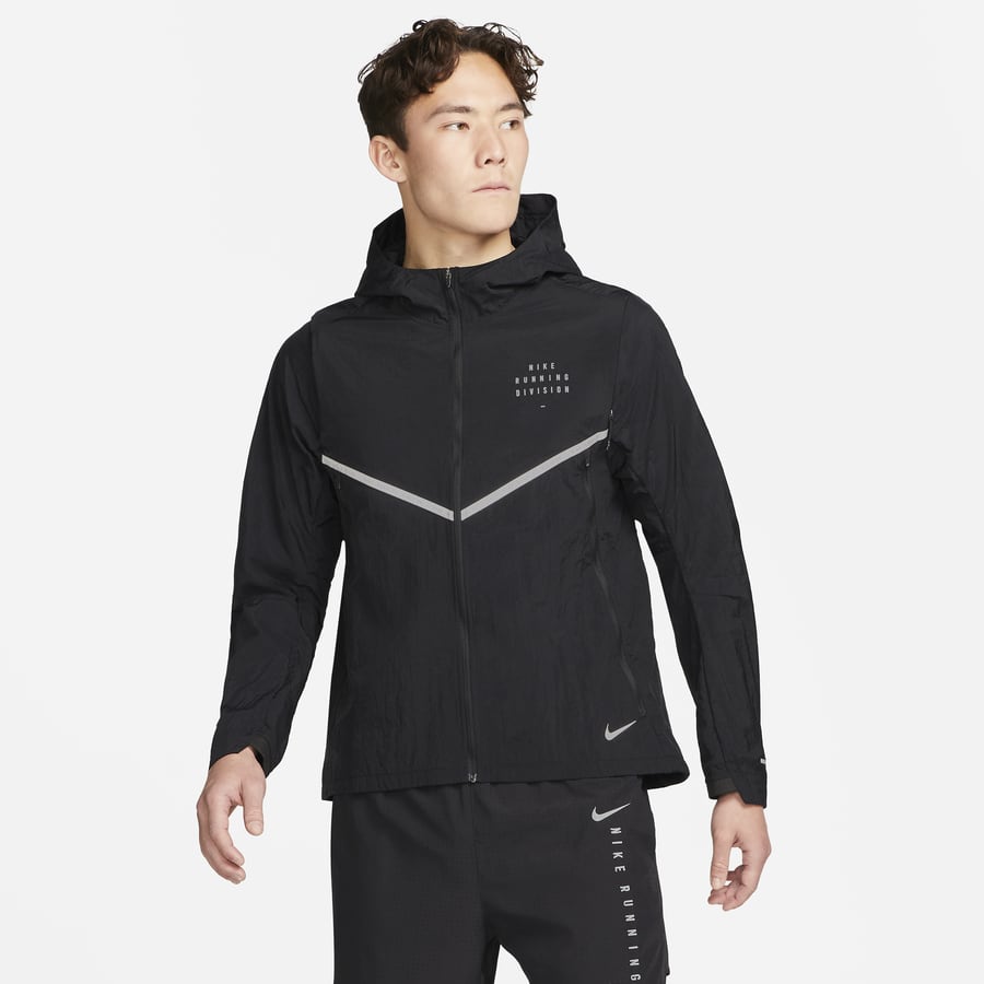 I migliori accessori per correre sotto la pioggia. Nike IT