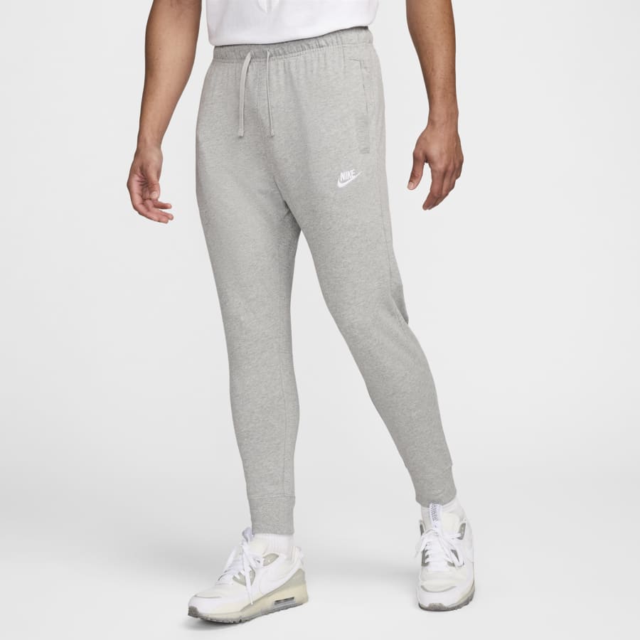 今おすすめのNikeのバギースタイルスウェットパンツ.オンラインストア