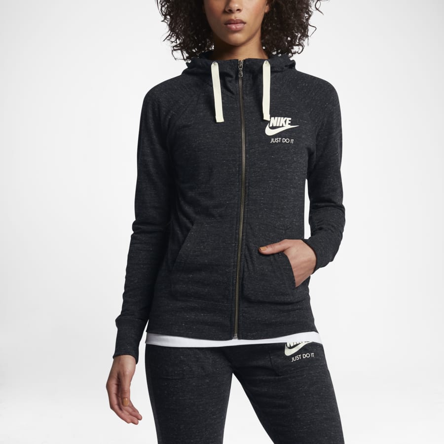nike ladies jogging suits