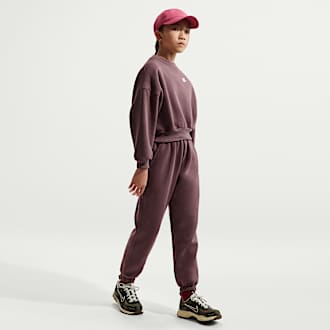 cute outfits with nike sweatpants