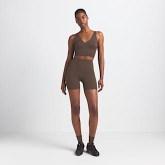 nike crop top and shorts