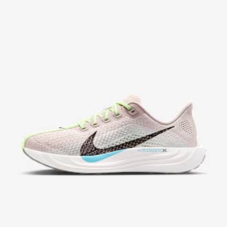 The Versatile Nike Pegasus Turbo Next Nature Moves Seamlessly