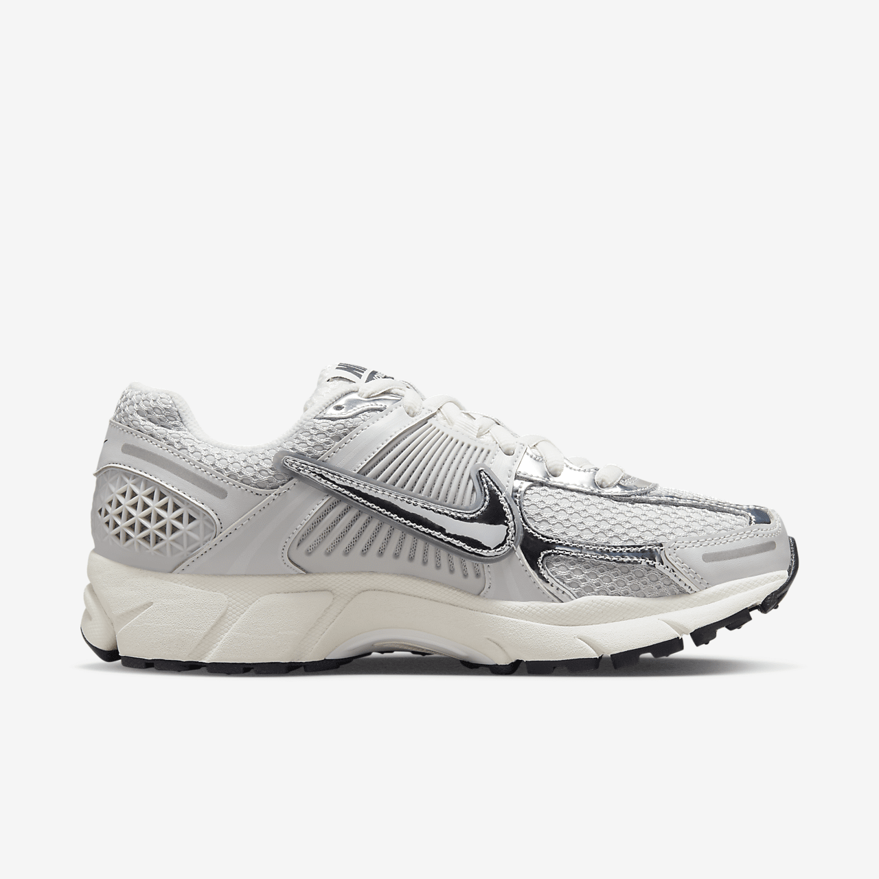 Nike Vomero sneaker Photon Dust/Gridiron/Sail/Chrome