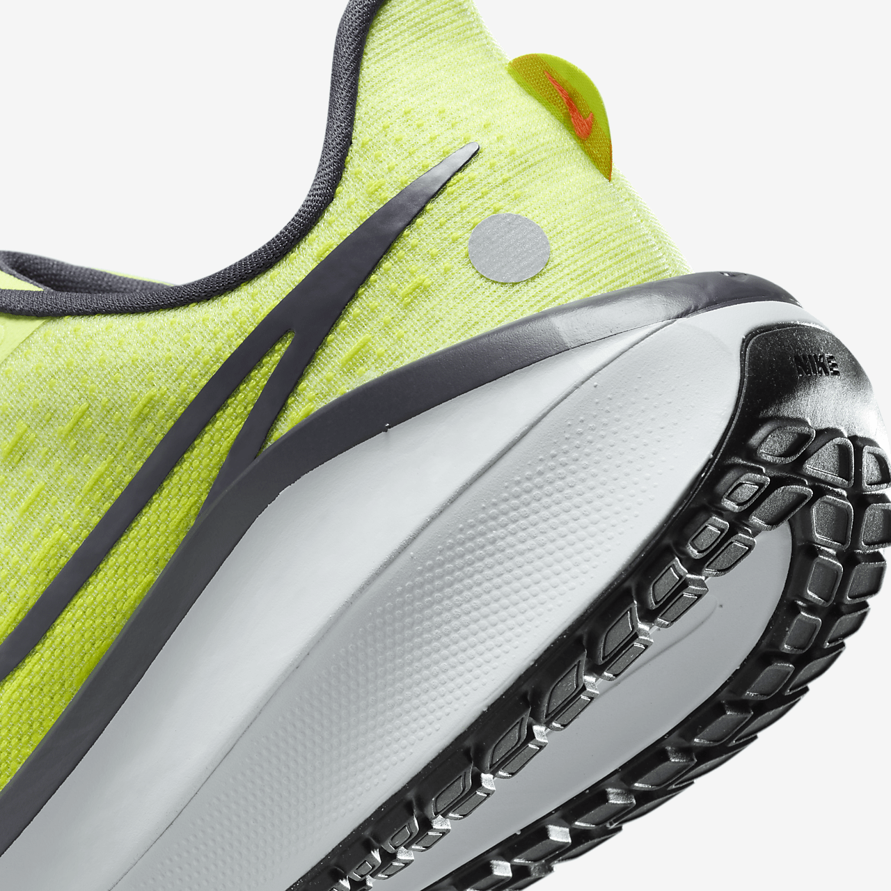 Nike Vomero sneaker Cyber/Light Lemon Twist/Pure Platinum/Dark Raisin