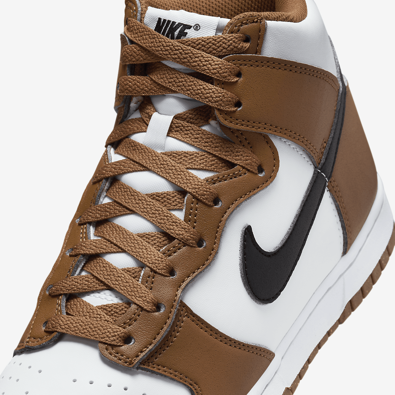 Nike Dunk High sneaker Light British Tan/Wit/Zwart