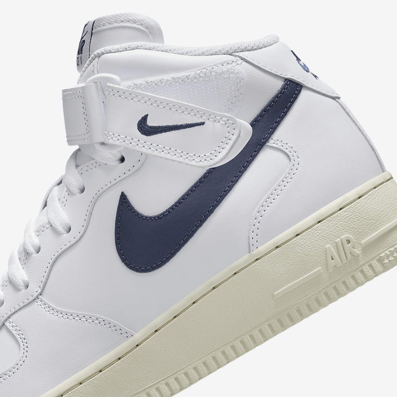 Nike Air Force 1 sneaker Wit/Coconut Milk/Metallic Gold/Midnight Navy